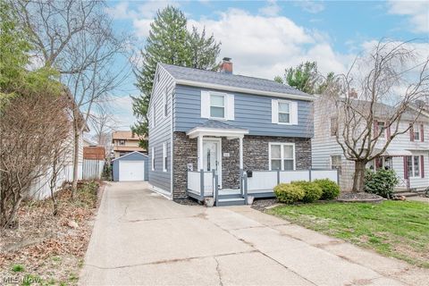 Homes For Sale - 1121 Woodward Avenue<br/> Akron, OH 44310