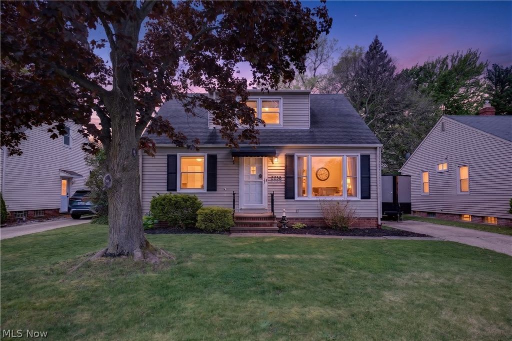Photo of 2258 E 290th Street, Wickliffe, OH 44092 (MLS # 5209324)