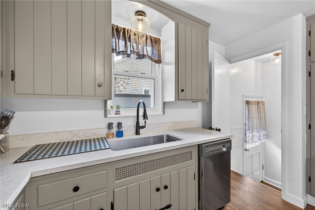 Larchmont Estates - Residential