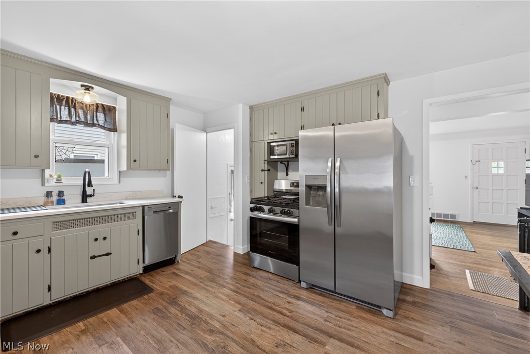 Larchmont Estates - Residential