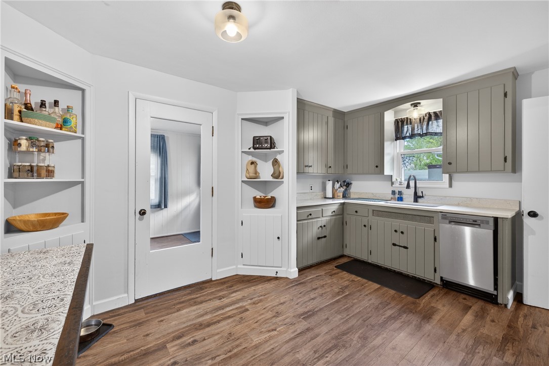 Larchmont Estates - Residential