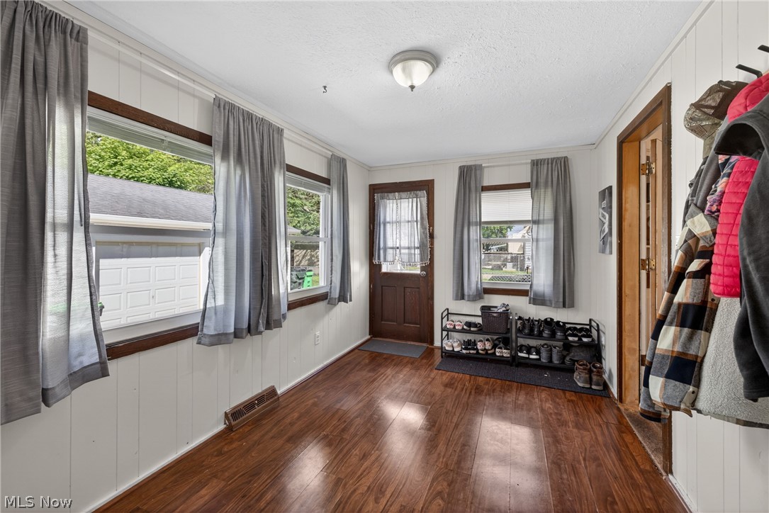Larchmont Estates - Residential
