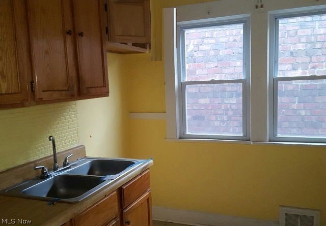 Lake Breeze - Residential Income