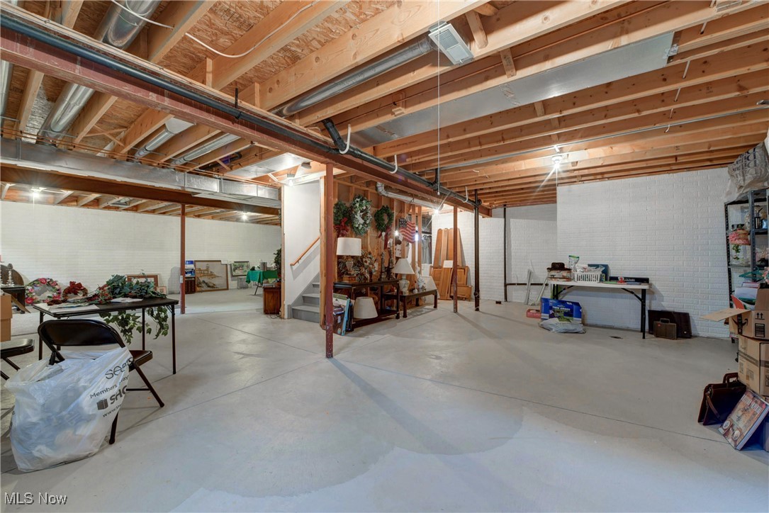 342 Pemberton Drive, Elyria, Ohio image 34