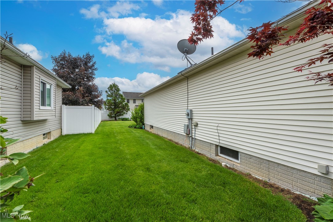 342 Pemberton Drive, Elyria, Ohio image 44