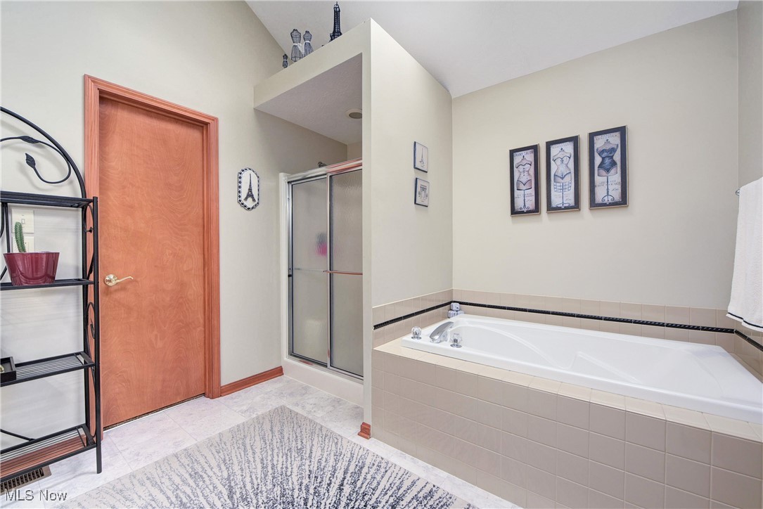 342 Pemberton Drive, Elyria, Ohio image 30
