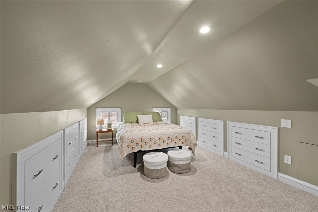 Commonwealth Realty & Bldg Co - Residential