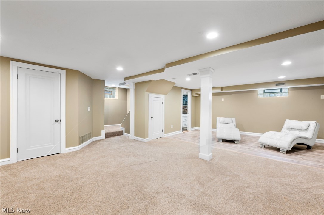 Commonwealth Realty & Bldg Co - Residential