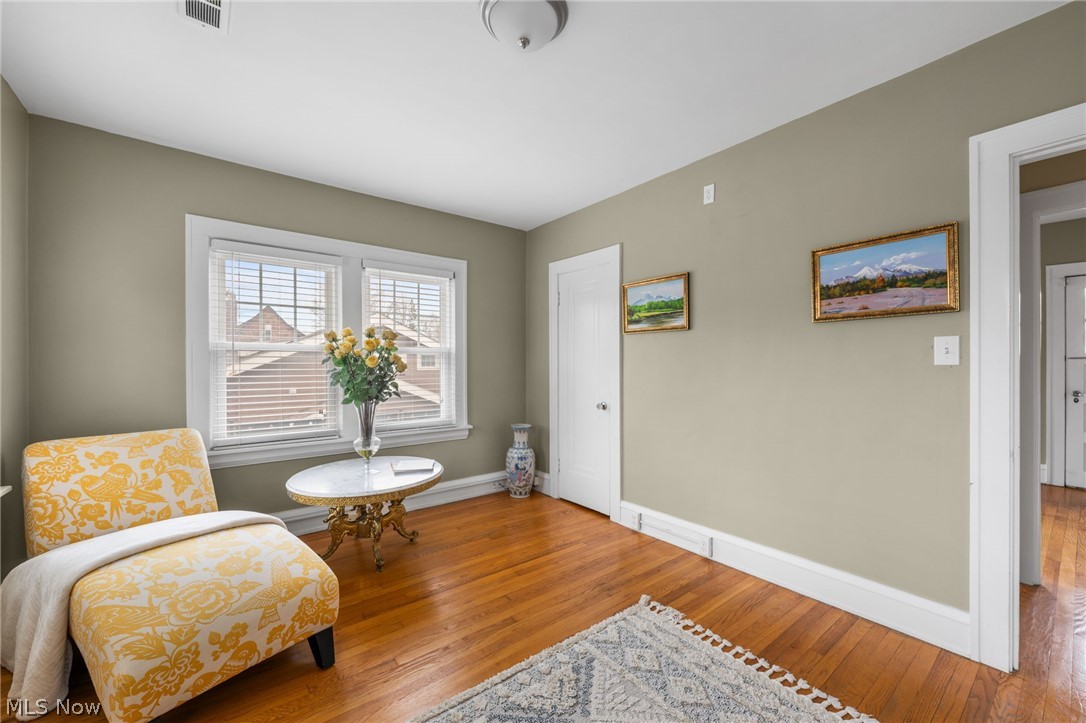 Commonwealth Realty & Bldg Co - Residential