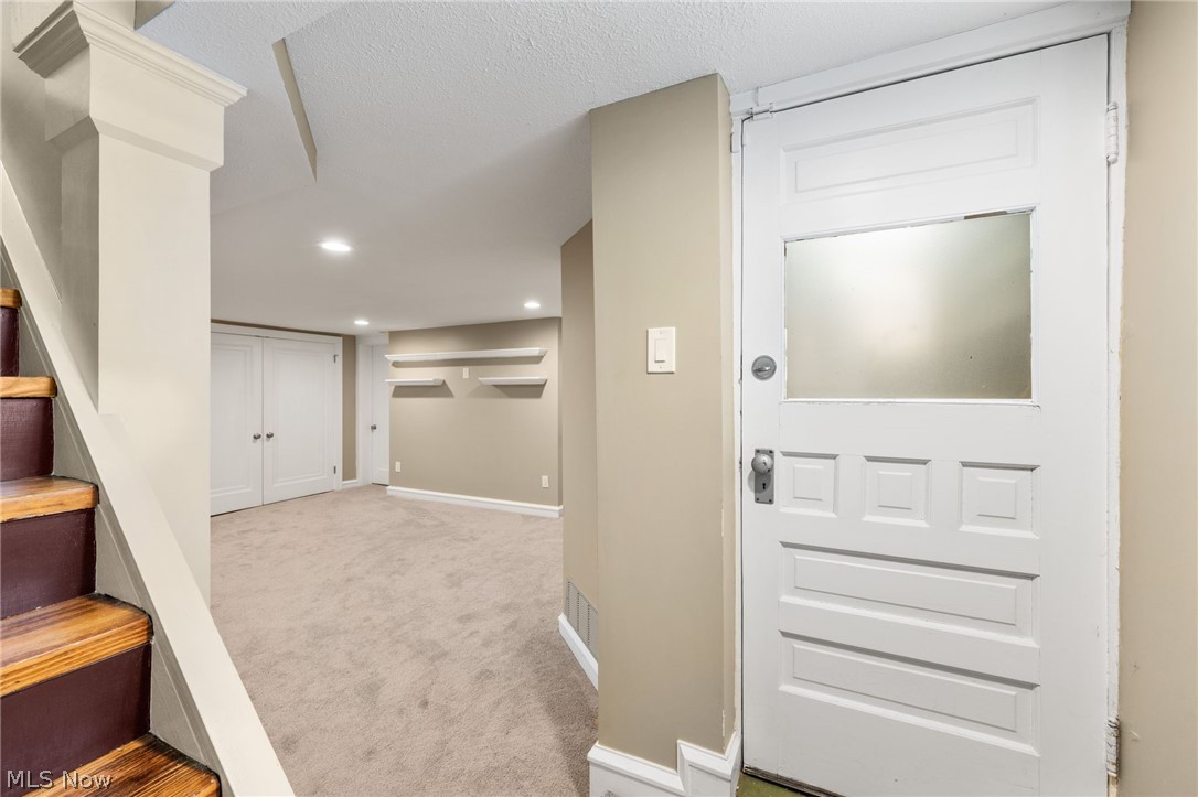 Commonwealth Realty & Bldg Co - Residential