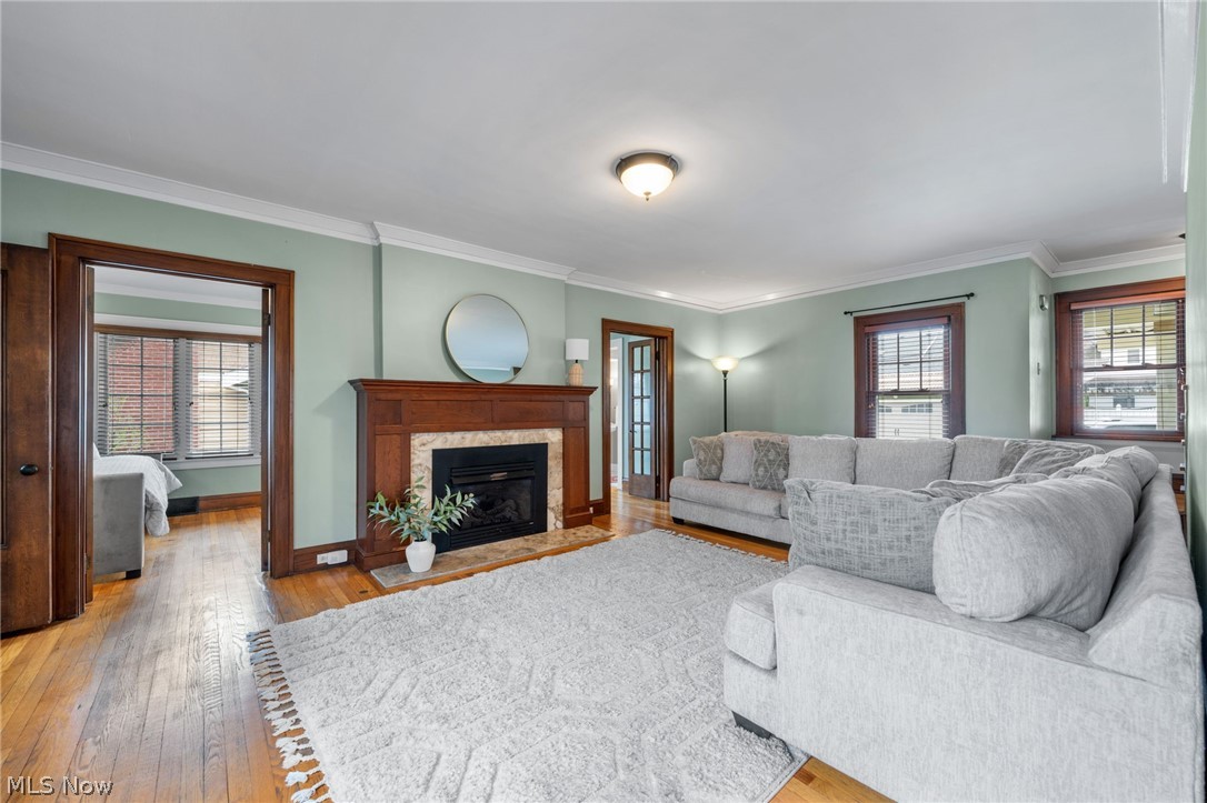 Commonwealth Realty & Bldg Co - Residential