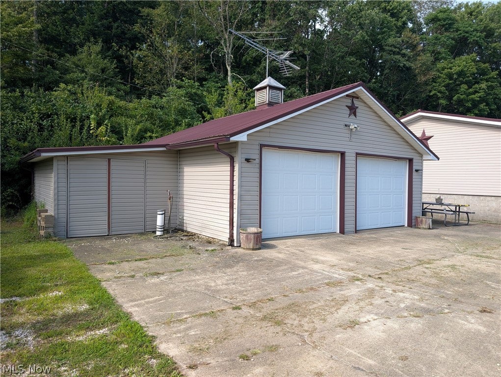 10811 Freedom Road