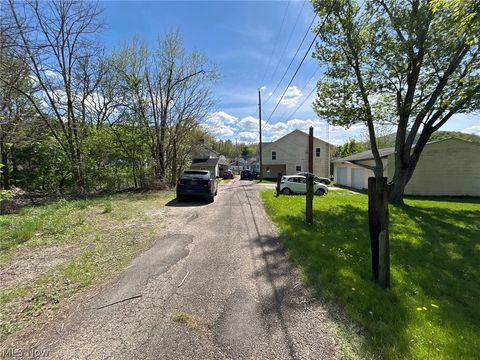Tiny photo for 119 Belle Alley, Uhrichsville, OH 44683 (MLS # 5202759)
