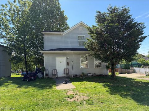 Homes For Sale - 1202 Swann Street<br/> Parkersburg, WV 26101