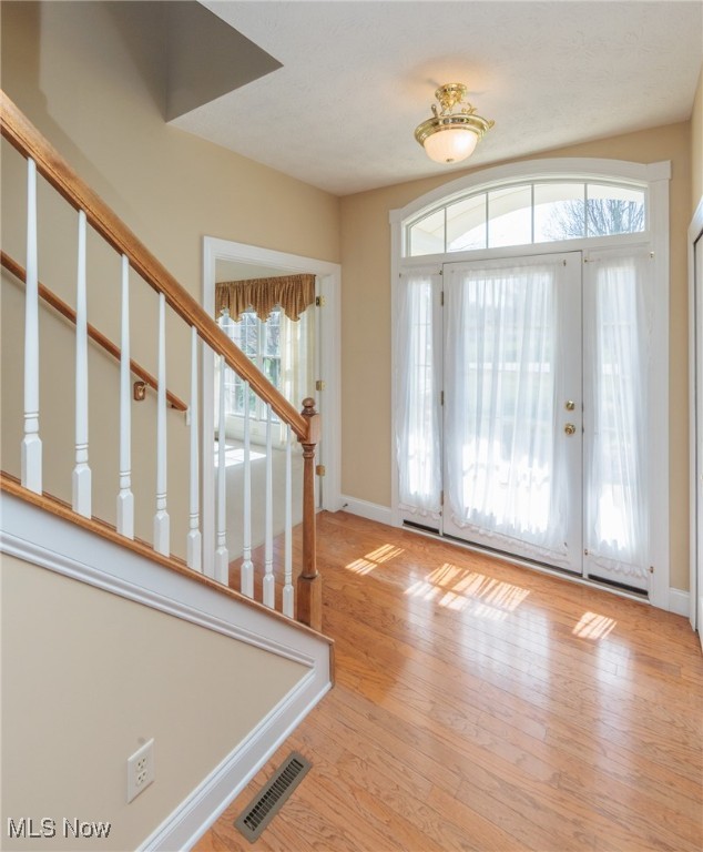 1725 Countryview Drive, Kent, Ohio image 3