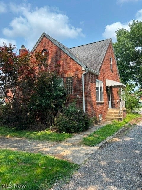 14 11th Street SW