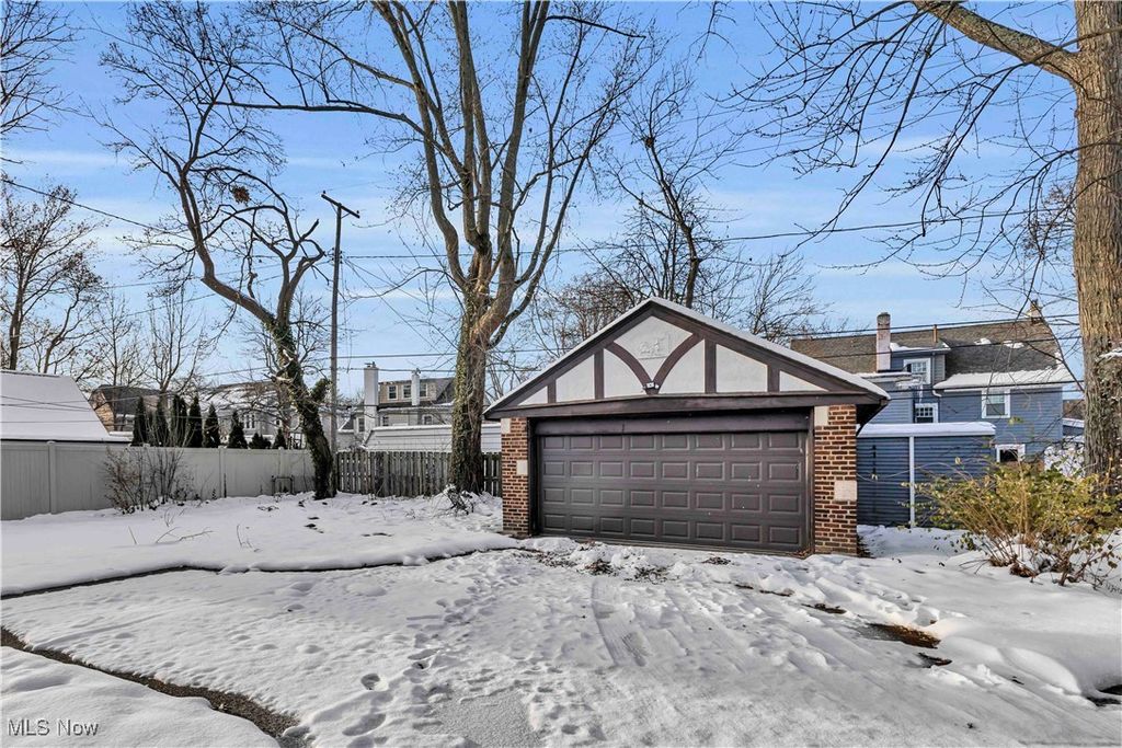 Photo of 3232 Warrington Road, Shaker Heights, OH 44120 (MLS # 5176417)