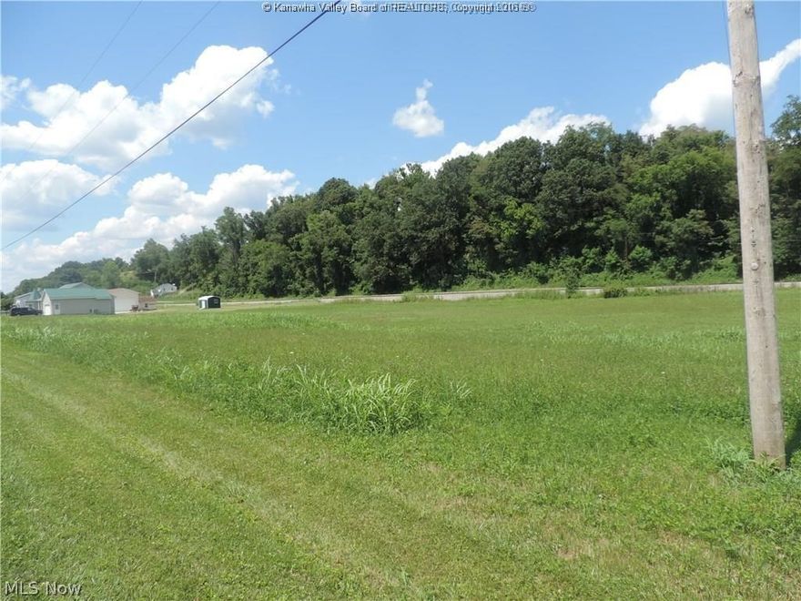 MOTIVATED SELLER! WANTS THESE GONE! CLEARED AND FLAT LOTS READY TO BUILD ON. CONVENIENT LOCATION TO JACKSON/WOOD CO LINE .EASY COMMUTE TO PBURG.
