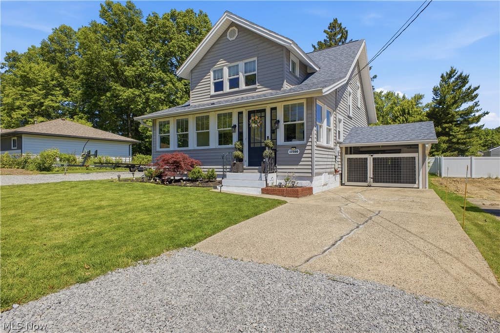 Photo of 17500 Lundys Lane, Lake Milton, OH 44429 (MLS # 5216227)