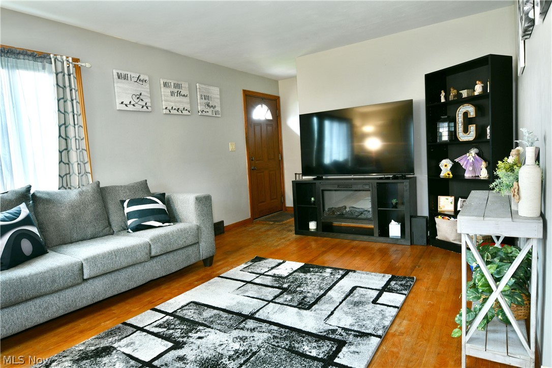 Elizabeth S Gairing Add - Residential