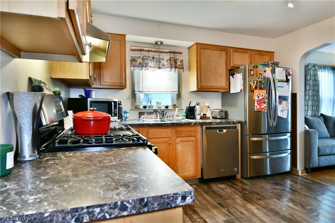 Elizabeth S Gairing Add - Residential