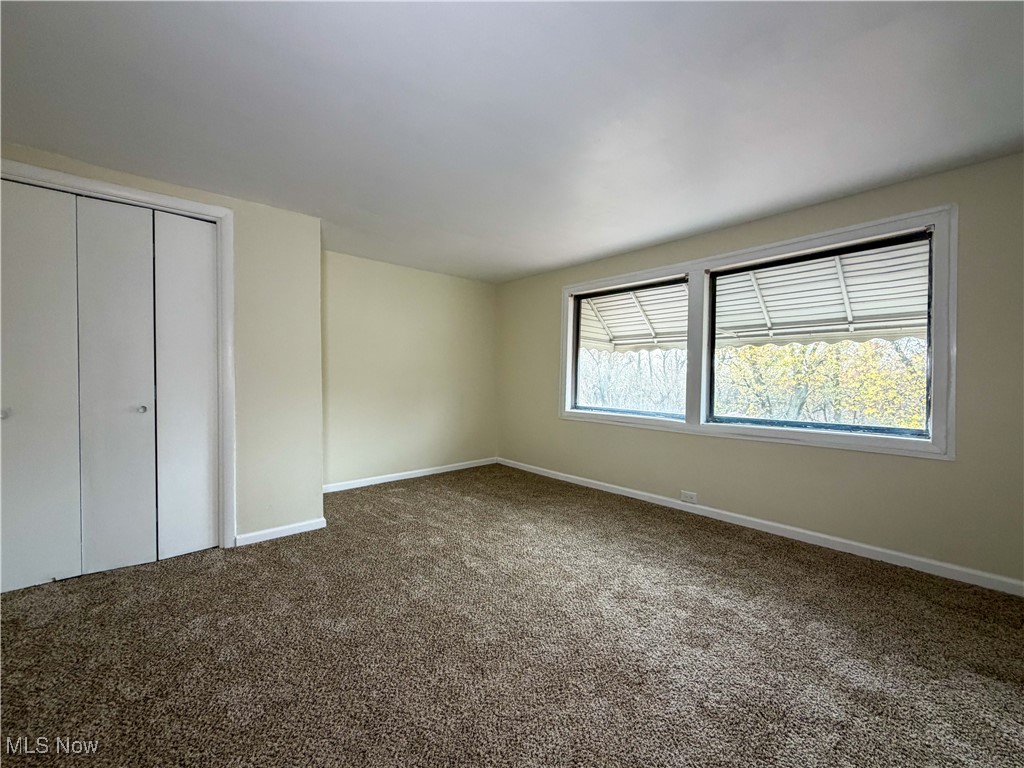 Village/Mineral Rdg - Residential