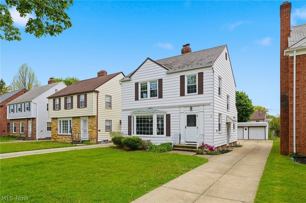 Photo of 3695 Normandy Road, Shaker Heights, OH 44120 (MLS # 5207959)