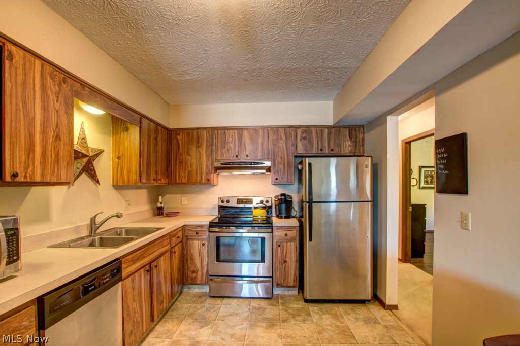 Pipers Ridge Condo - Residential