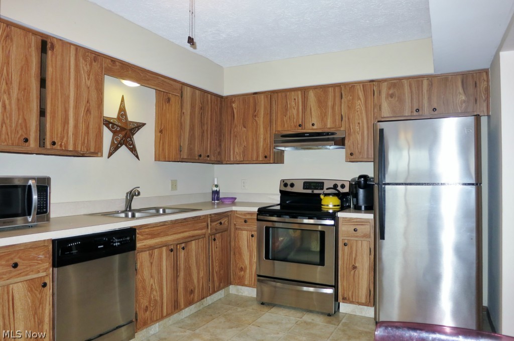 Pipers Ridge Condo - Residential