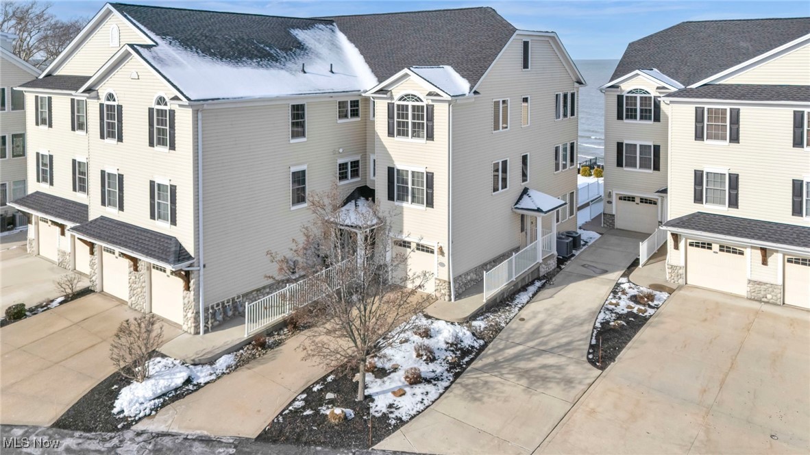 Erin Bluff Lakefront Villas - Residential