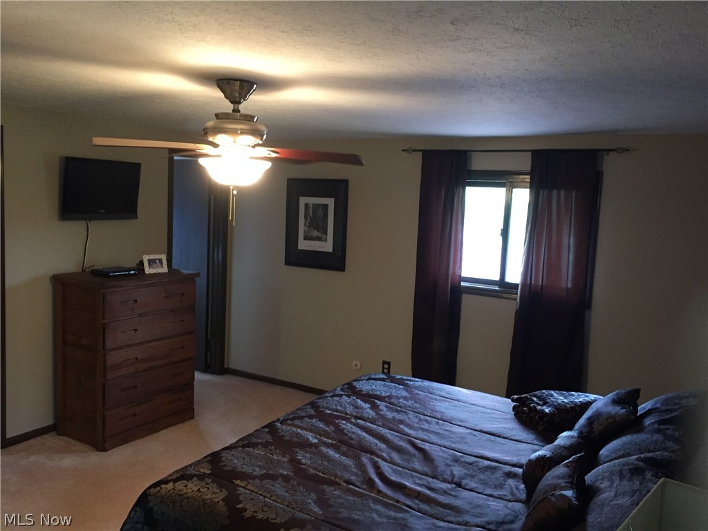 Hunt Club Mdws 03 - Residential