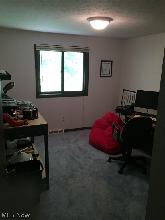 Hunt Club Mdws 03 - Residential