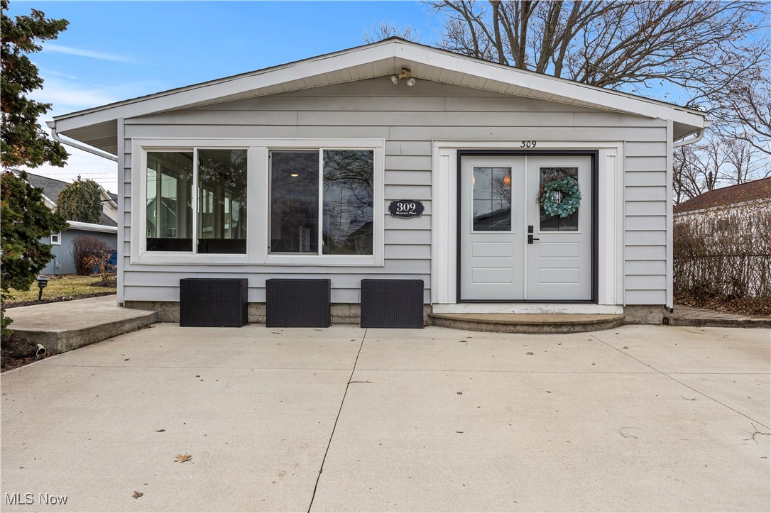 309 Shawnee Place, Huron, Ohio image 2