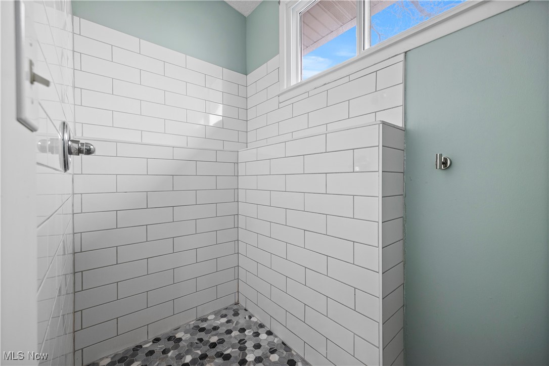 309 Shawnee Place, Huron, Ohio image 23