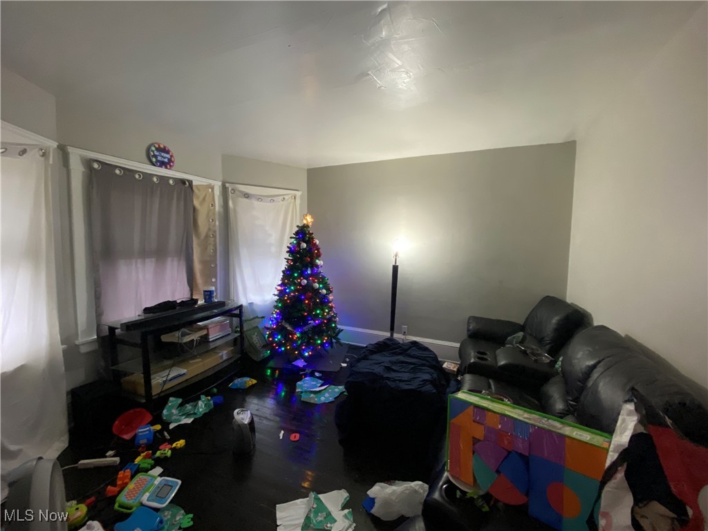 J Gallups - Residential Income