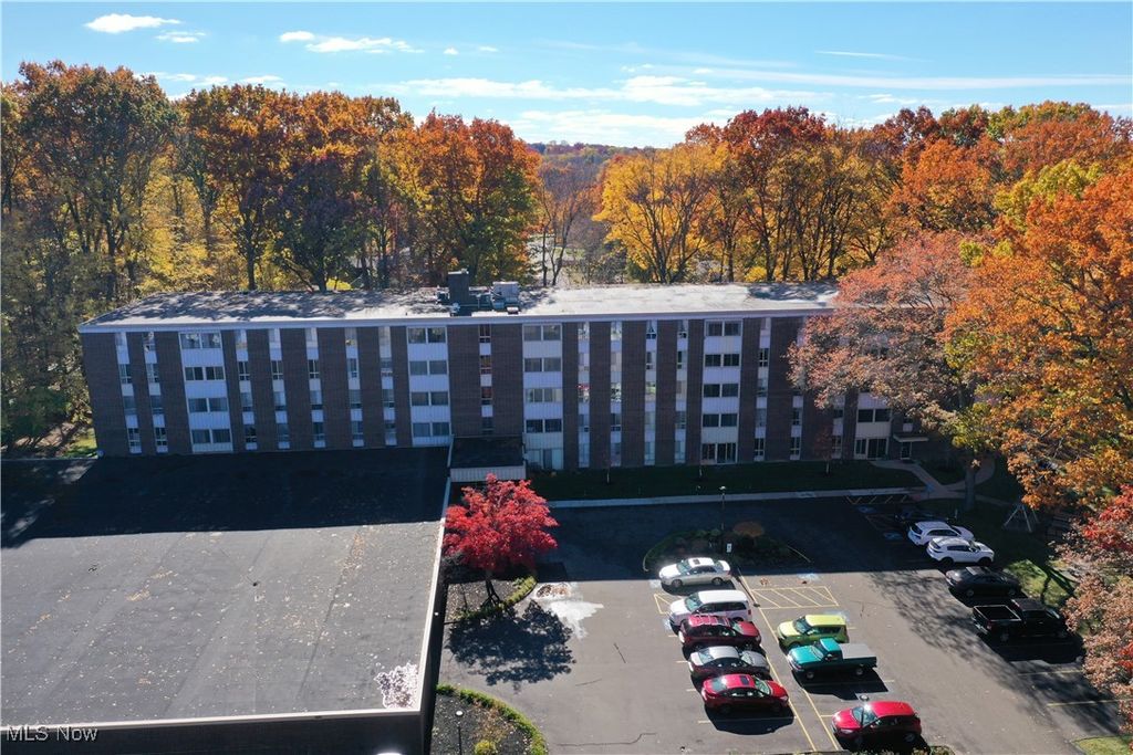 Photo of 3068 Kent Road #506, Stow, OH 44224 (MLS # 5167919)