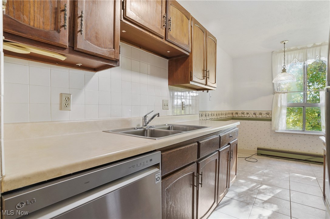 Silver Lake Towers Condo - Residential