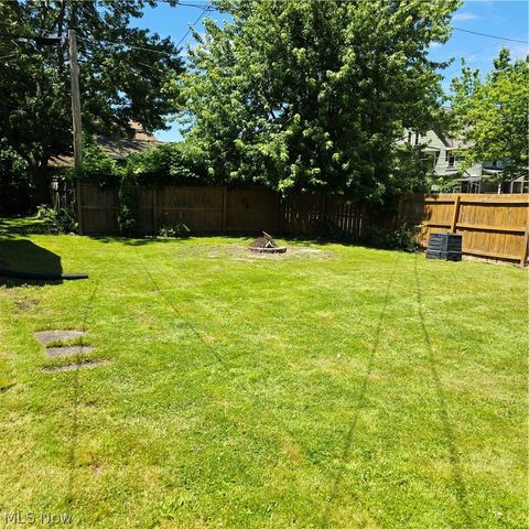 Tiny photo for 1550 Grace Avenue, Lakewood, OH 44107 (MLS # 5221842)