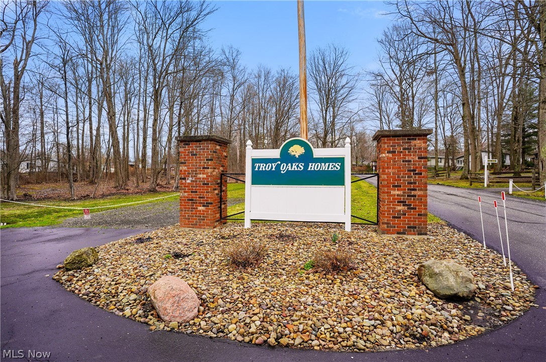 Troy Oaks - Residential