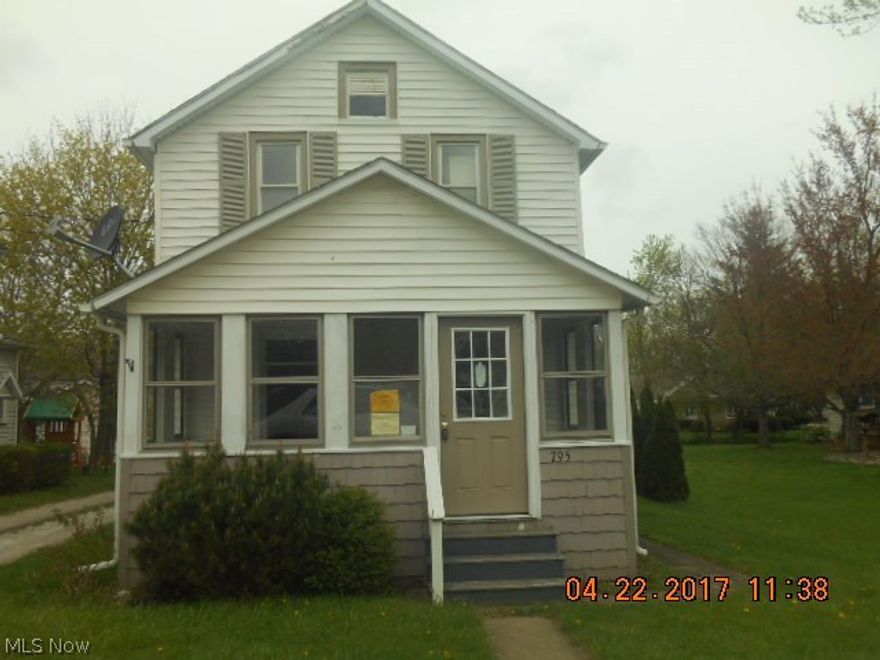 2 story colonial  2 bedroom 1 bath full basement.. Freddie Mac will offer home buyers and select nonprofits an opportunity to purchase Home Steps homes prior to competition from investors through the Freddie Mac First Look Initiative. During the first 20 days, a home is listed for sale in the Multiple Listing Service ("MLS"), Home Steps will consider purchase offers from owner occupants, second home purchasers, public entities or their designated partners. Buyers intending to purchase the property for investment or similar purposes may submit offers to the listing broker and Home Steps will consider them after the initial 20 listing days have expired. First Look period expires 6/25/17.