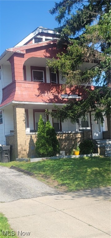 Great investment property! Great cash flow! Newer furnaces and newer hot water tanks! Newer vinyl replacement windows! 1st floor occupied 2nd floor vacant.