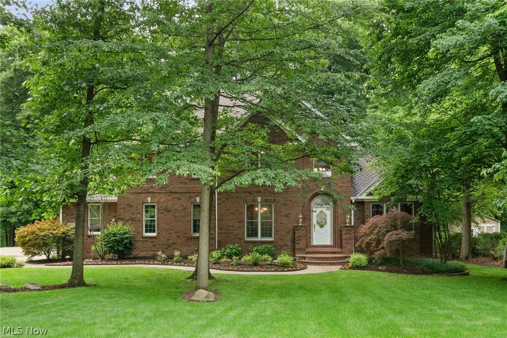 Photo of 189 Ballantrae Drive, Sagamore Hills, OH 44067 (MLS # 5206523)