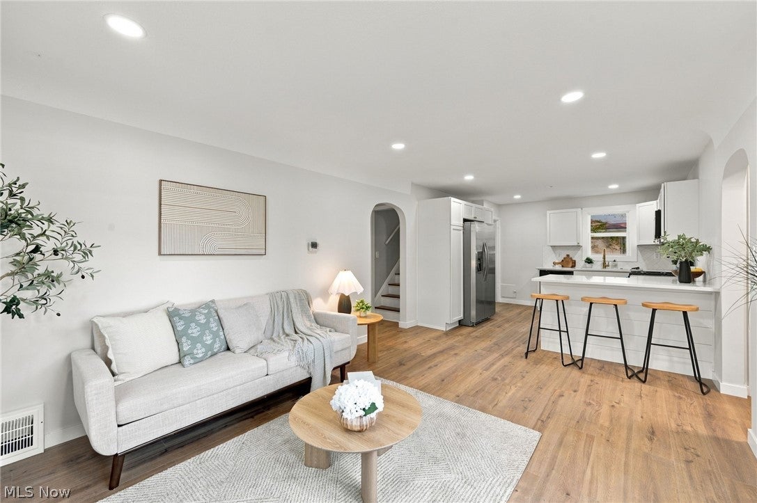 3894 Clague Road