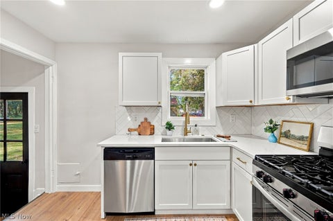 Tiny photo for 3894 Clague Road, North Olmsted, OH 44070 (MLS # 5252433)