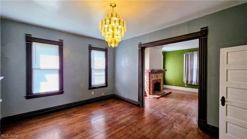 Tiny photo for 1506 Avery Street, Parkersburg, WV 26101 (MLS # 5198110)