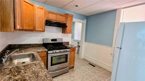 Tiny photo for 1506 Avery Street, Parkersburg, WV 26101 (MLS # 5198110)