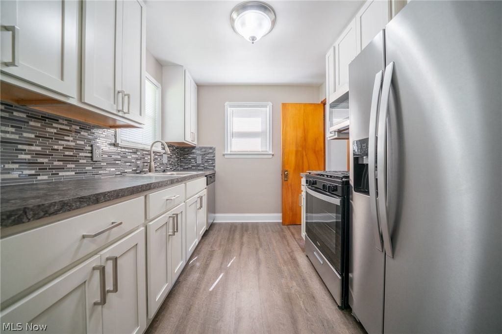 Photo of 20331 S Lake Shore Boulevard, Euclid, OH 44123 (MLS # 5210641)