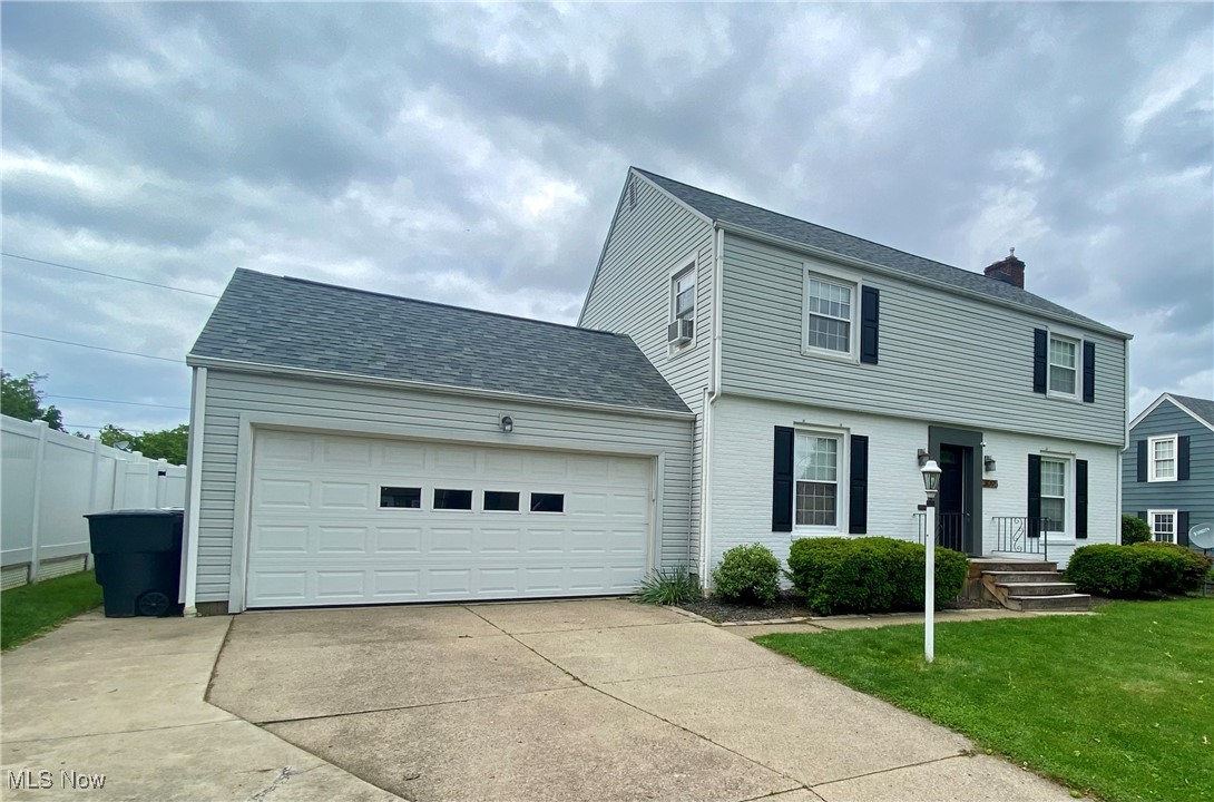 3095 Foster Drive, Warren, Ohio image 2