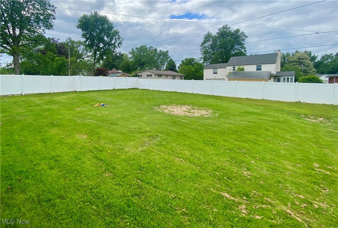3095 Foster Drive, Warren, Ohio image 16