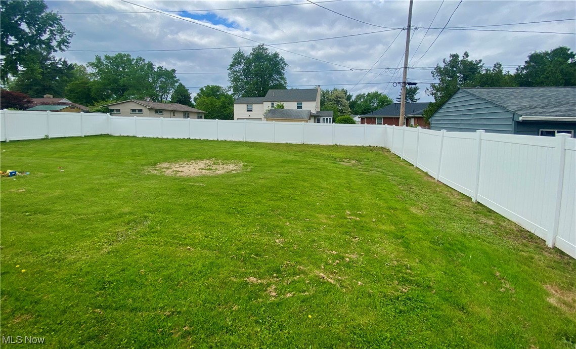 3095 Foster Drive, Warren, Ohio image 15